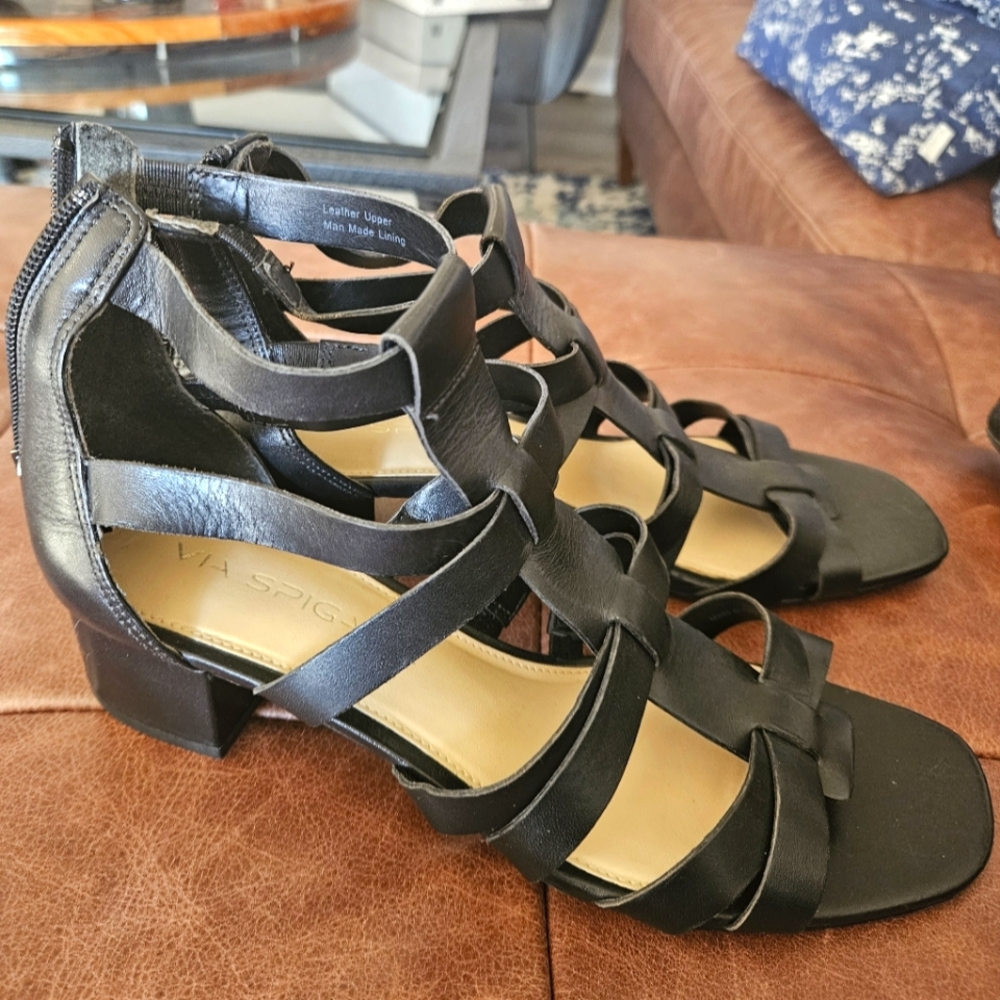Via Spiga black leather sandals in good condition size 8.5M